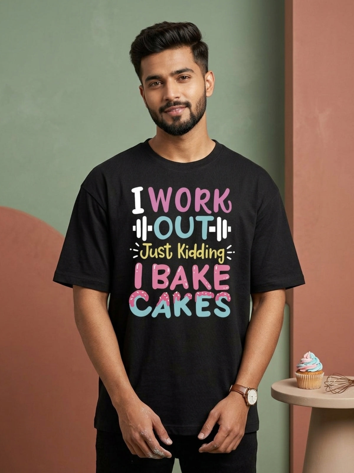 I Bake Cakes- Black Baking Round Neck Tshirt