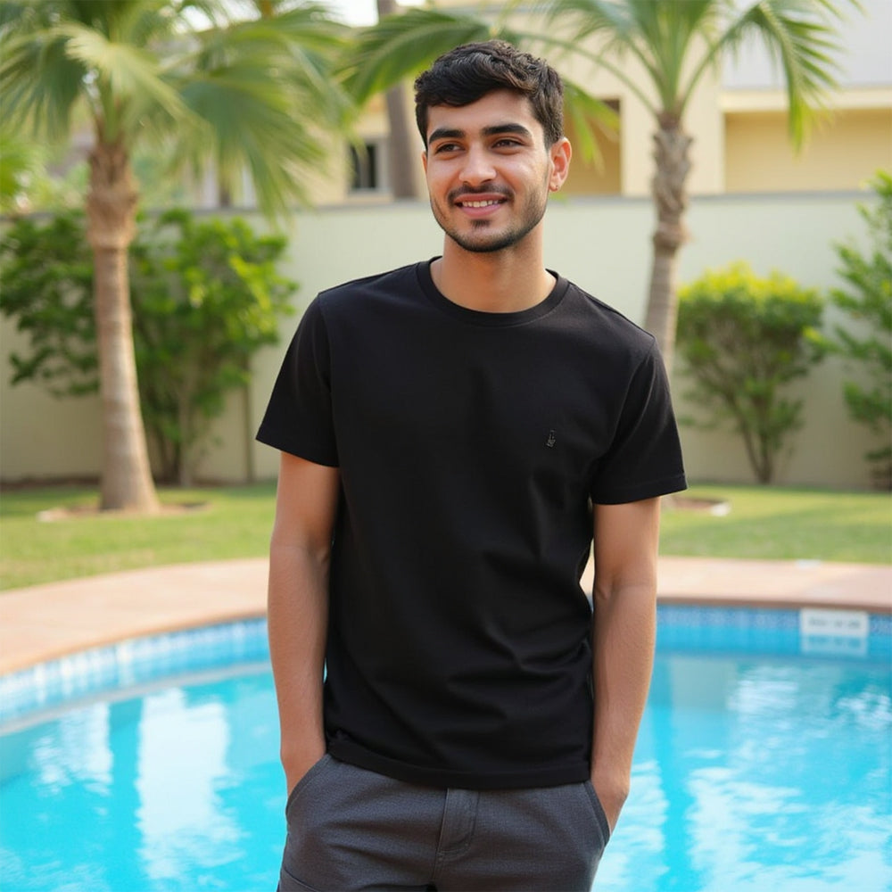 Black- Solid Unisex Round Neck T-shirt